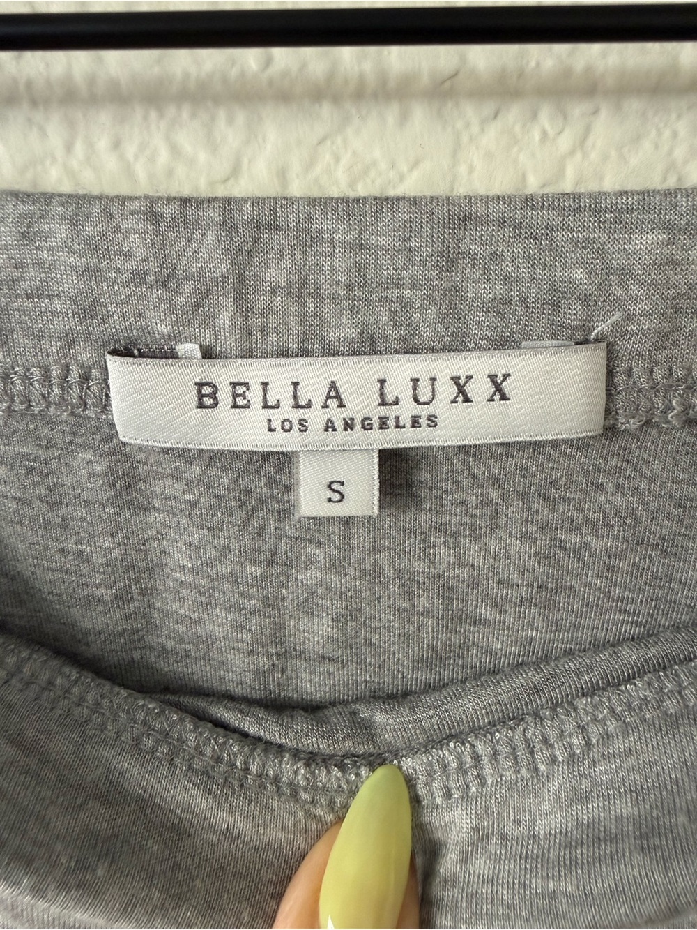 Bella Luxx Los Angeles Light Gray Ruched Women’s Mini Skirt, S - Picture 3 of 9